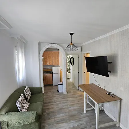 Pedregalejo Beach House Apartment